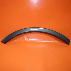 4M0853818H AUDI Wheel Molding Right Rear Q7 4M0853818H AUDI Wheel Molding Right Rear Q7