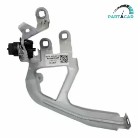 7019804 BMW Front Left Fender Mount Bracket 535I F10 7019804 BMW Front Left Fender Mount Bracket 535I F10