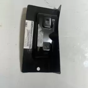 FR3Z-16D157-A FORD Front Left Fender Bracket Mustang #2 FR3Z-16D157-A FORD Front Left Fender Bracket Mustang #2