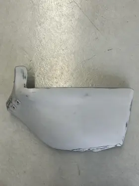 3934171 GM Lower Fender Extension Camaro 3934171 GM Lower Fender Extension Camaro