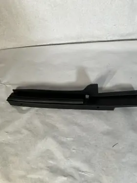 841303V000 HYUNDAI Left Fender Bracket Azera #3 841303V000 HYUNDAI Left Fender Bracket Azera #3
