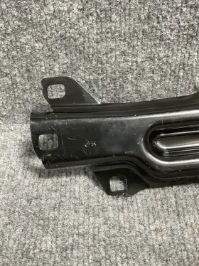 F3180-3JAMA INFINITI Front Right Passenger Fender Bracket #3