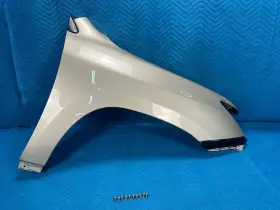 5380160C20 LEXUS Passengers Fender Protector Seal