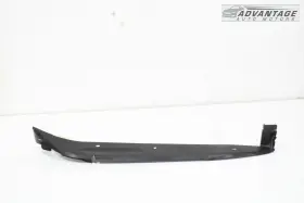 95B854777B PORSCHE Macan Front Left Fender Rearward Insulator