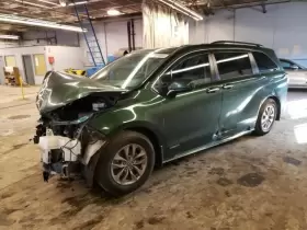 110-10494L TOYOTA Fender Sienna